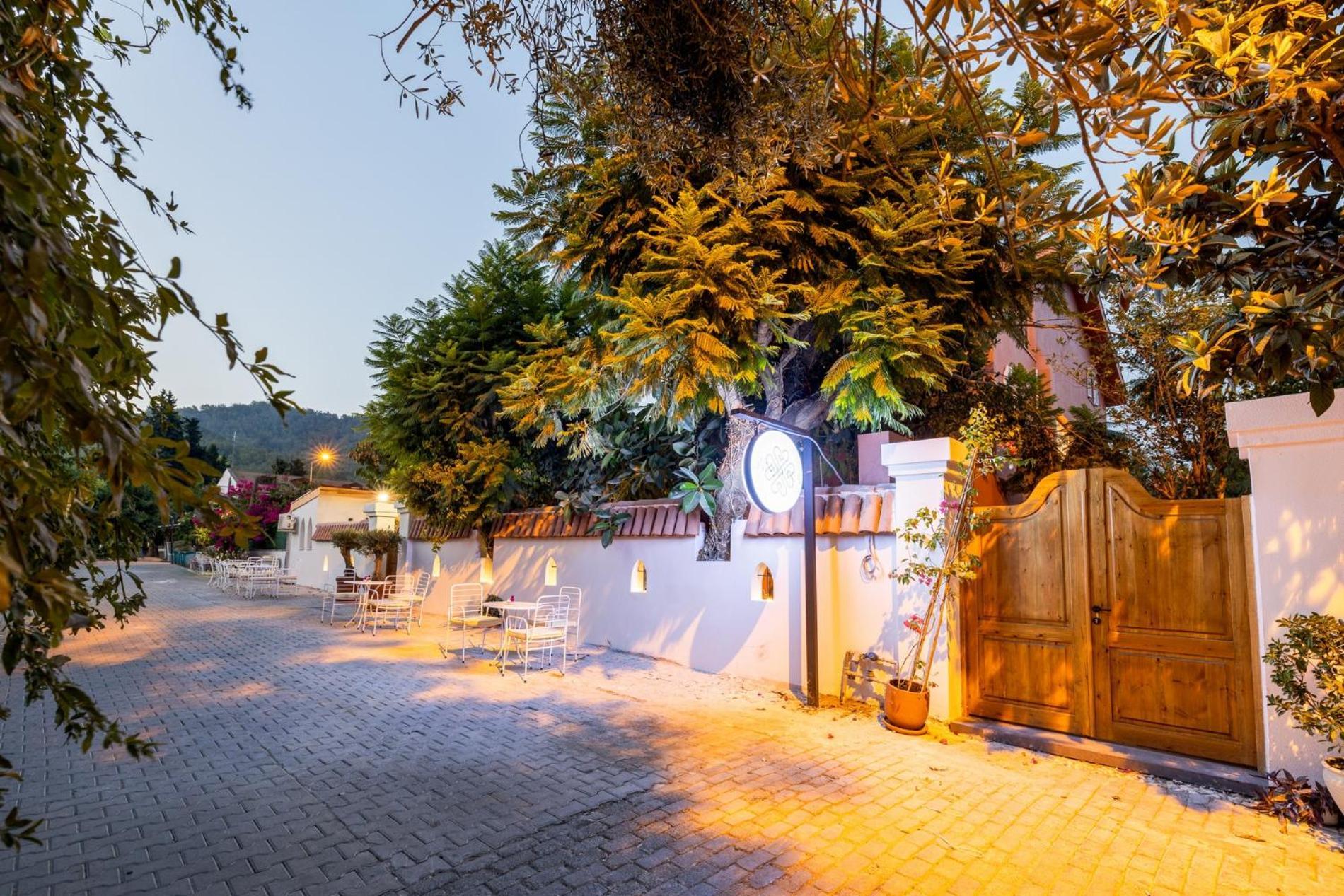 גוג'ק Yonca Anjelika Otel מראה חיצוני תמונה